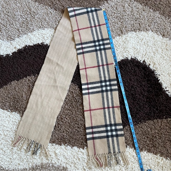 Burberry Cashmere/Wool Classic Check Scarf - Picture 5 of 8
